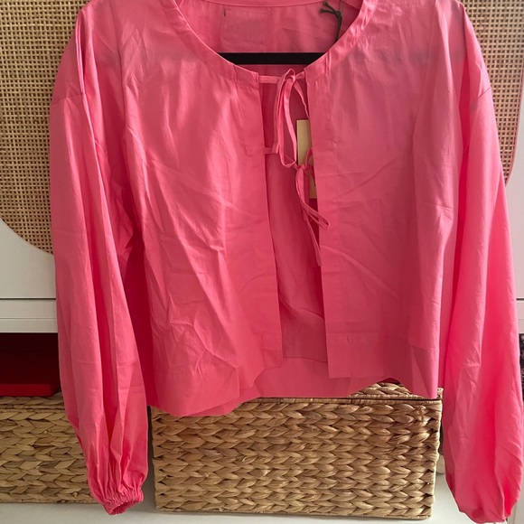 Daily Drills Poplin Tie Top in Pucker - Picture 3 of 4